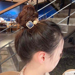 Cột tóc Hàn Quốc Retro dành cho cô gái có cá tính