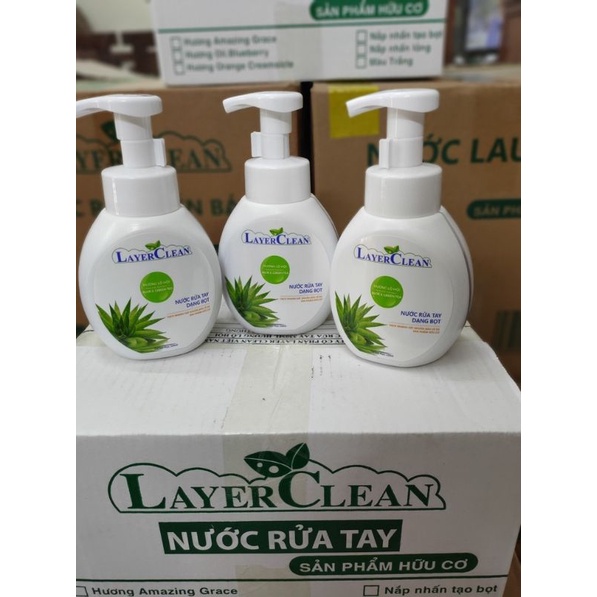 Nước rửa tay hữu cơ Layer Clean hương lô hội dạng bọt chai 330ml