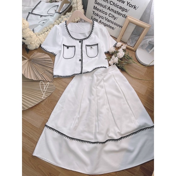 Set áo crop cv midi viền ren
