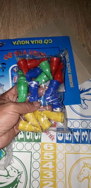 Set 5 bộ cờ Đua ngựa rất đẹp