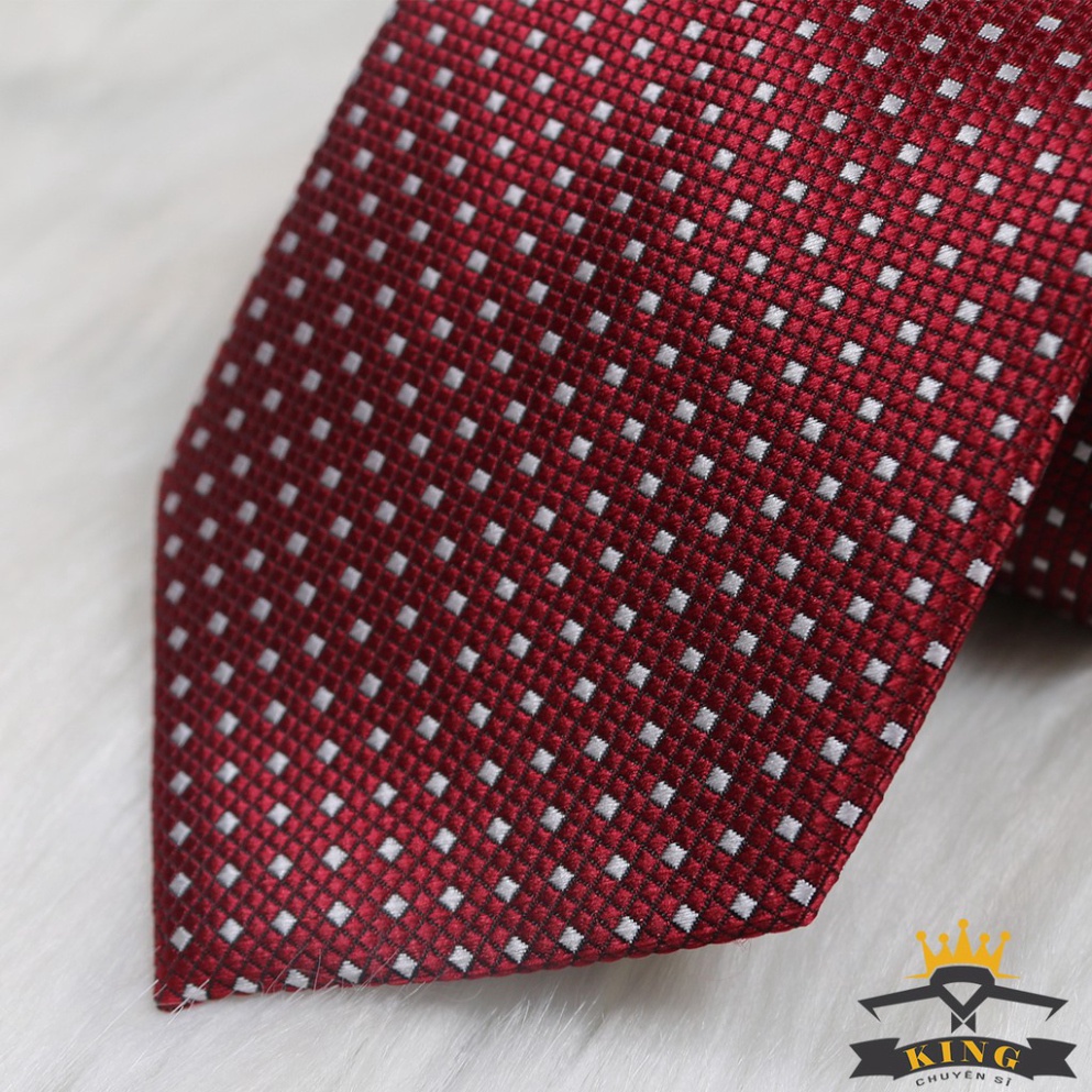 Cà vạt đỏ KING chấm bi công sở vải mịn phi bóng cao cấp C052