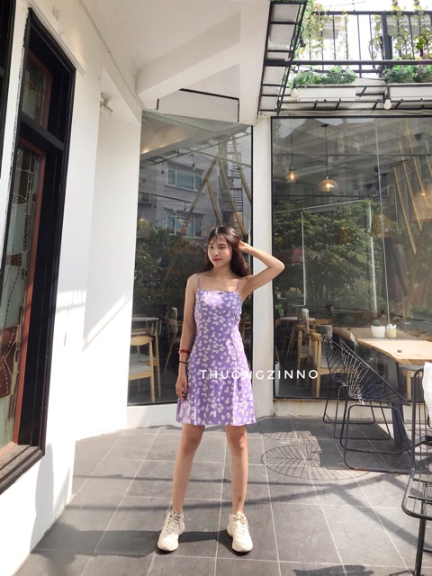 [Ảnh thật/Video] Váy 2 dây hoa cúc 2 màu đen/tím - đầm 2 dây hoa nhí ( có bán áo len mỏng khoác ngoài) | BigBuy360 - bigbuy360.vn