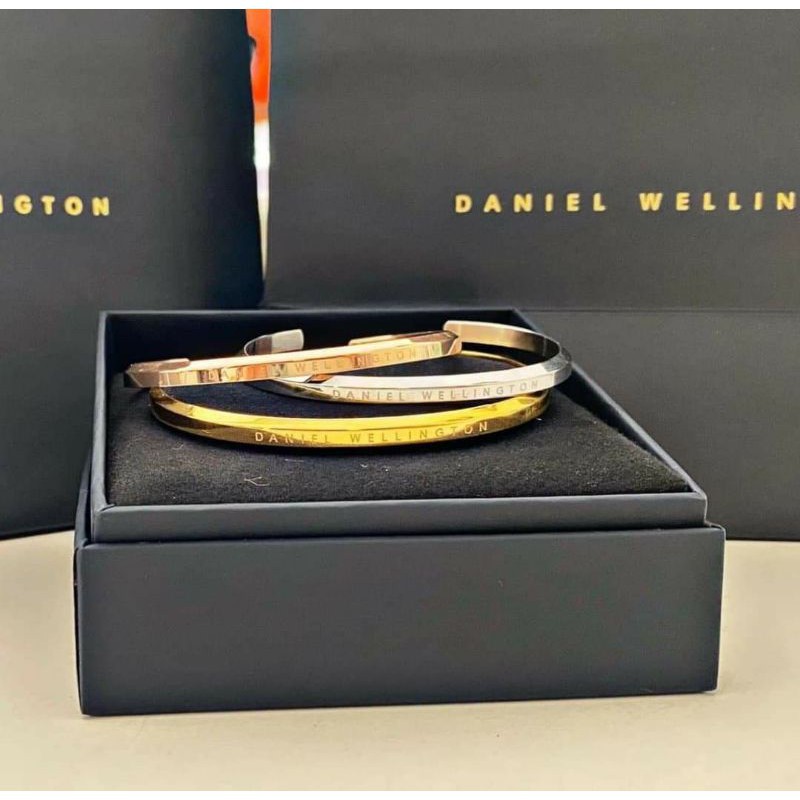 [Mã FADIRECT20 giảm 20K đơn 99K] Vòng Tay Cuff DW V1 - Full Box [Bảo hành 1 năm] | BigBuy360 - bigbuy360.vn