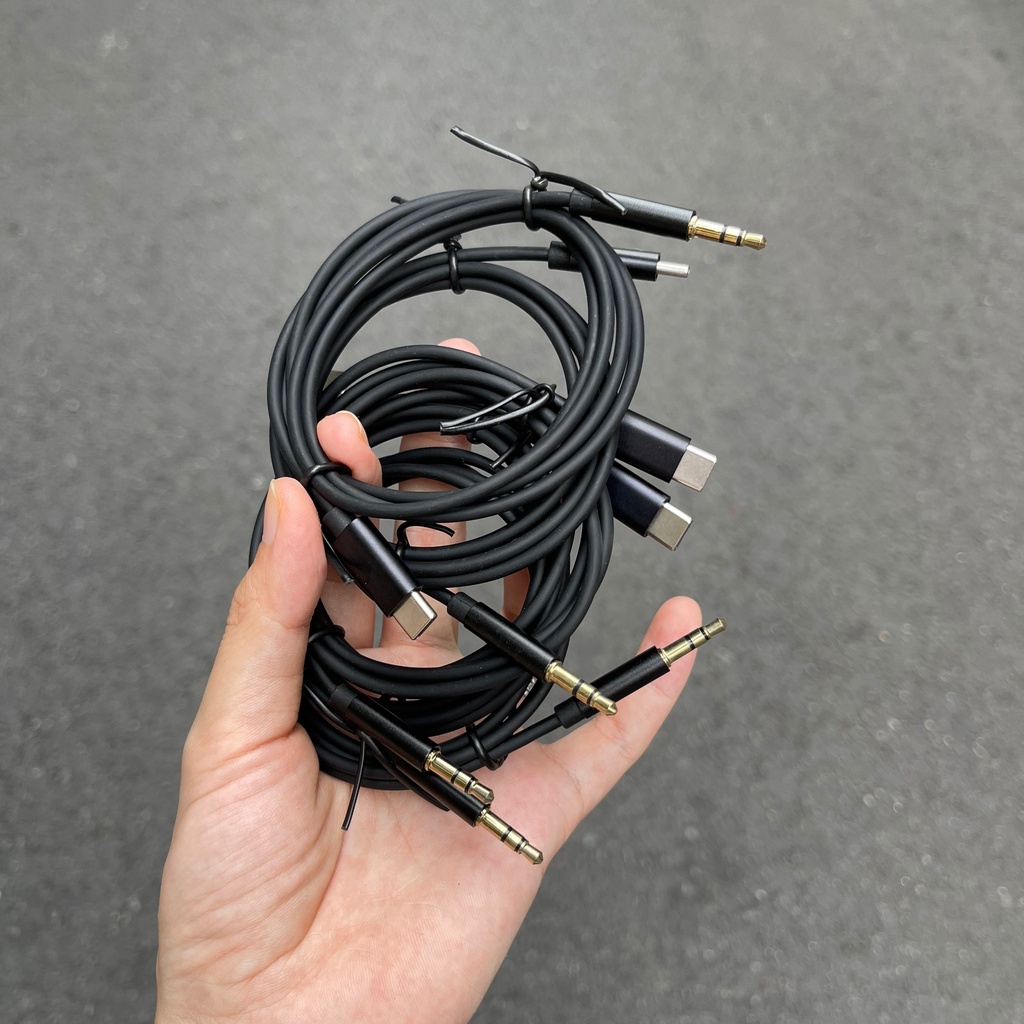 Dây Kết Nối Ra Loa 1 Đầu Lightning Và 1 Cổng 3.5