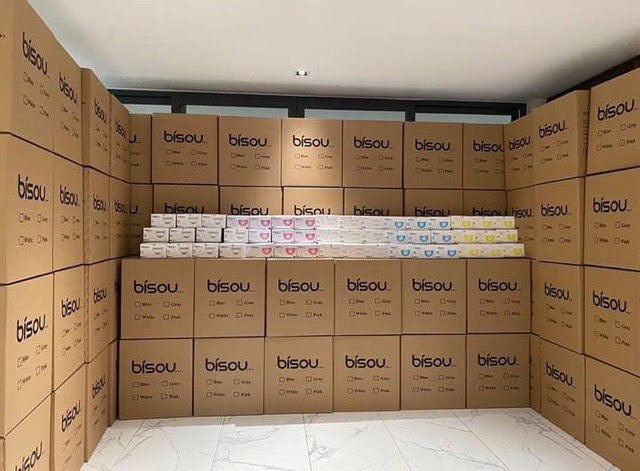 Khẩu trang yte 4 lớp Bíou, SKYLIGHT giấy tờ đầy đủ 50 cái chính hãng | BigBuy360 - bigbuy360.vn