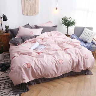 Bộ chăn ga poly  dâu kẻ caro