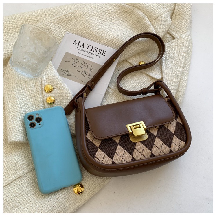 Túi xách đeo chéo nữ giá rẻ đẹp đi chơi phong cách thời trang hàn quốc dễ thương cute DC34