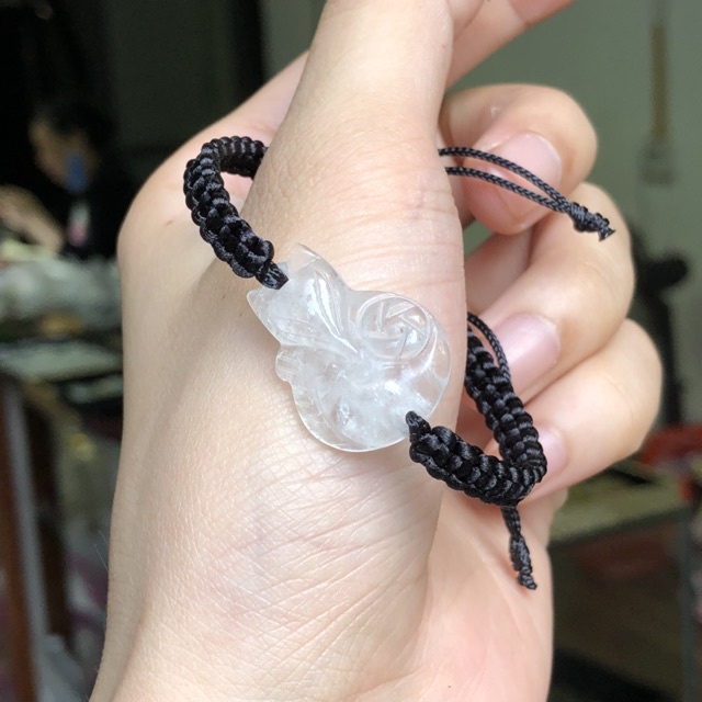 Vòng Tay Hồ Ly Ôm Hoa đá Thạch Anh Trắng tết dây thiên nhiên Tặng kèm hộp đựng VT150 - Hợp mệnh Kim, Thủy
