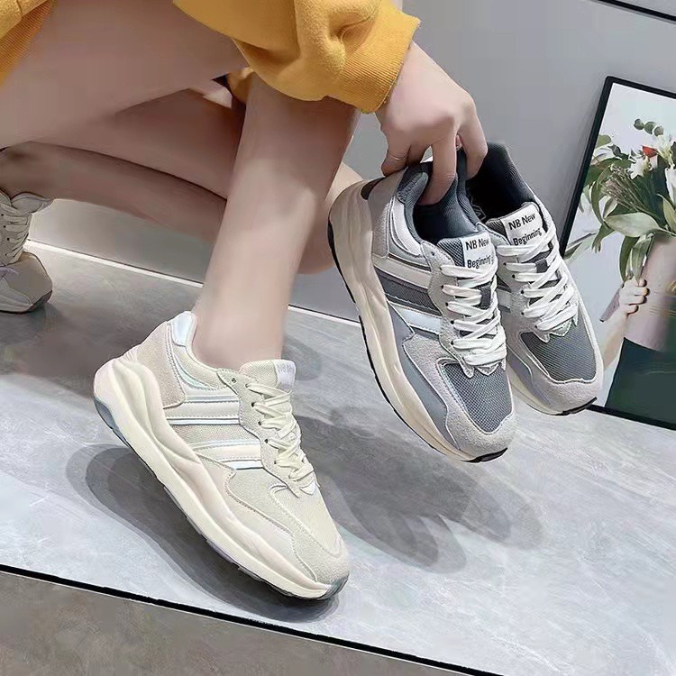 Giày thể thao nữ Ulzzang 2 màu kem xám cao cấp Giầy sneaker độn đế kiểu dáng HQ Hot Trend
