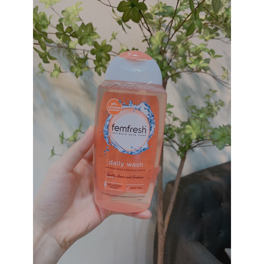 UK - Dung dịch vệ sinh phụ nữ cao cấp Femfresh Soothing Wash 250ml - Hity Beauty