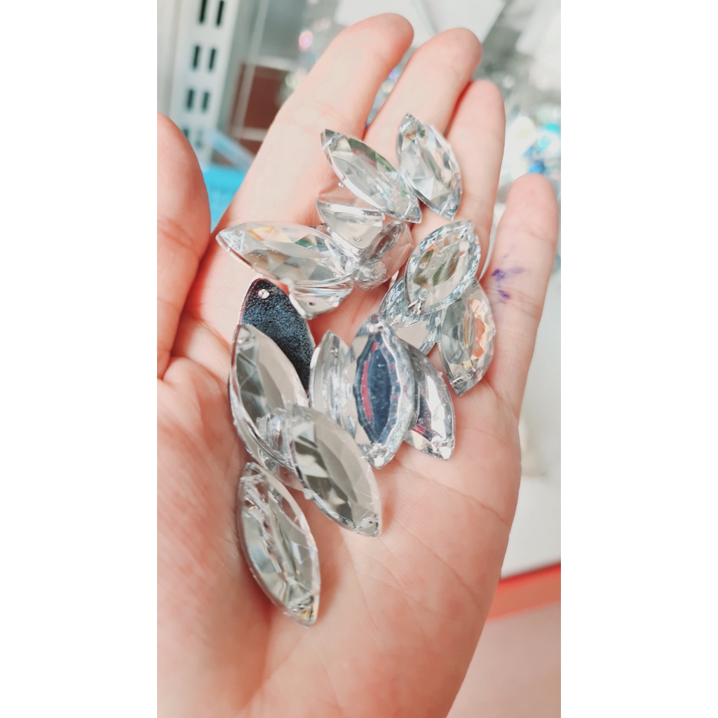 Đá kết lá me 12x25mm gói 50gram