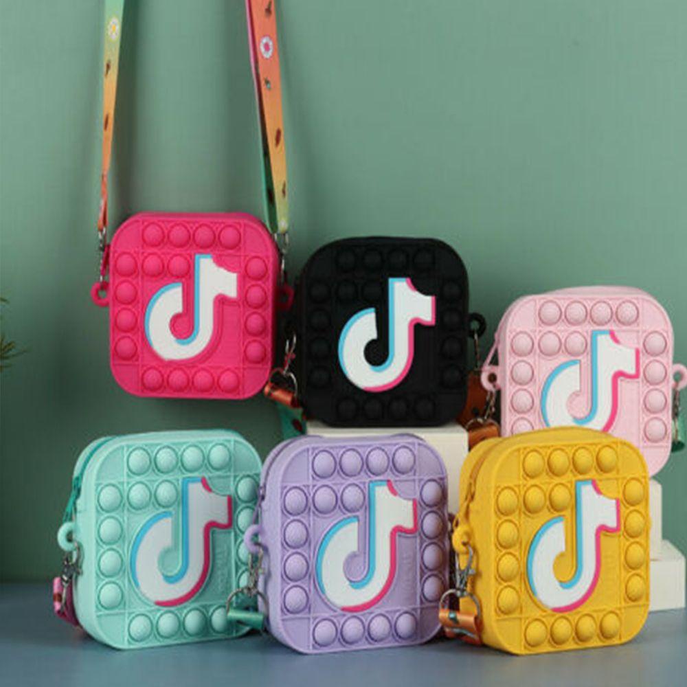 Túi Đeo Chéo Hình Nhân Vật Pop it Vui Nhộn Nhiều Màu Sắc Sành Điệu MIHAN1