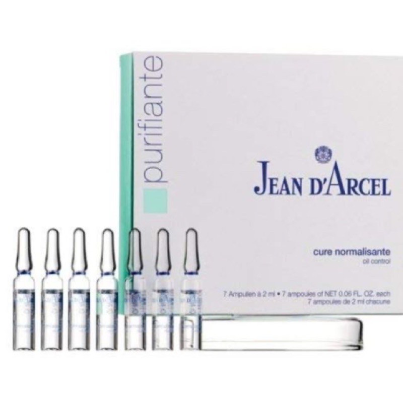 Huyết thanh giúp giảm mụn điều tiết dầu và se khít lỗ chân lông Jean D’Arcel Oil Control Concentrate 2ml