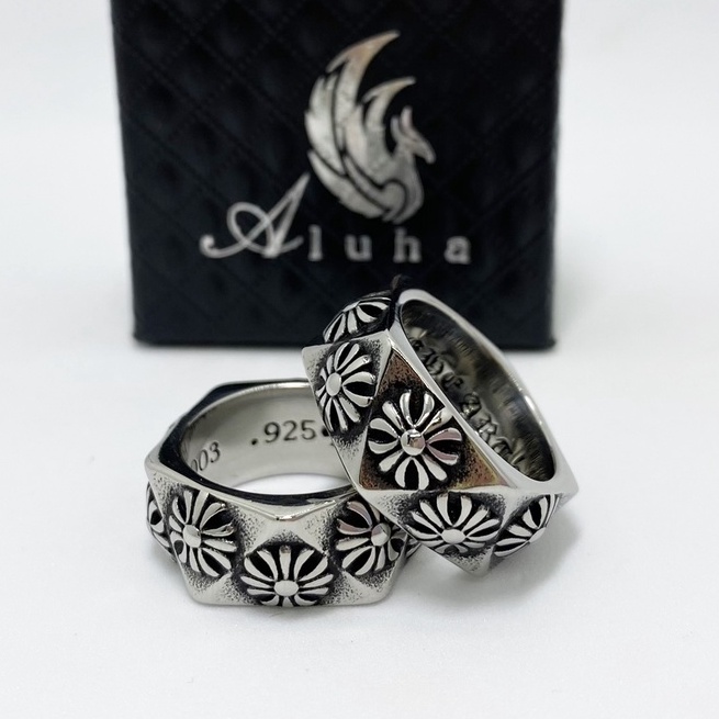 Nhẫn Titan Chrome Heart PENTAGON BS PLUS hoa Iris phay góc, khắc trong - R106 - Aluha