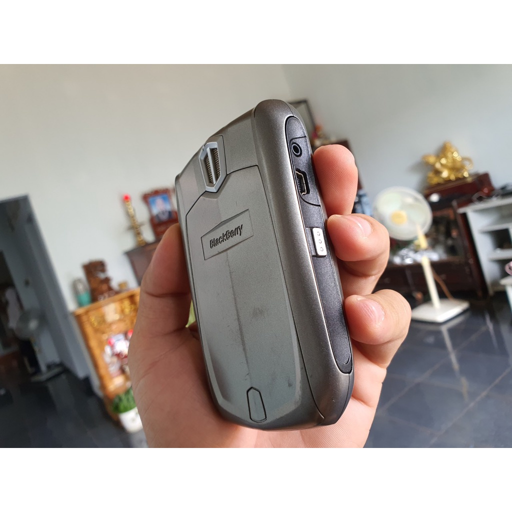Điện thoại Blackberry 8700
