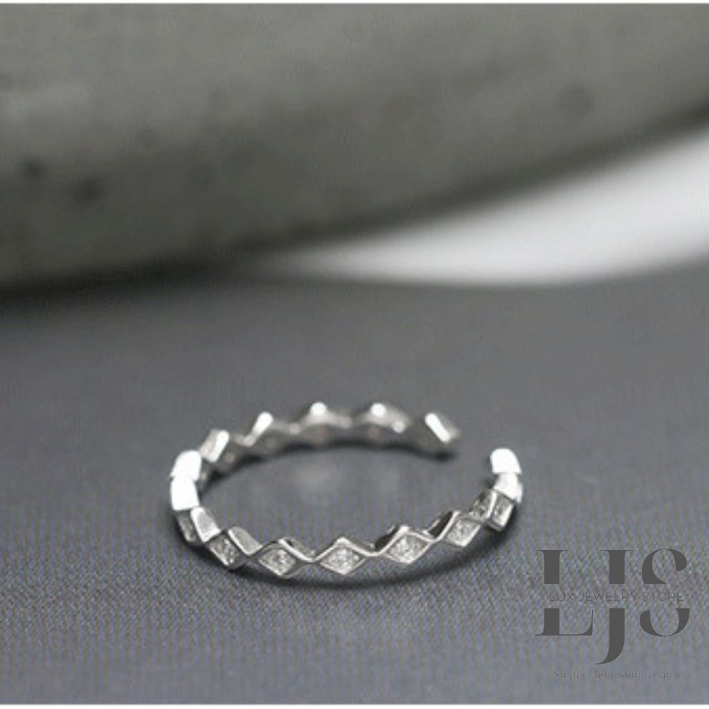 Nhẫn nữ mạ bạc 925 Lux jewelry, nhẫn nữ hình thoi đính đá - LUX824