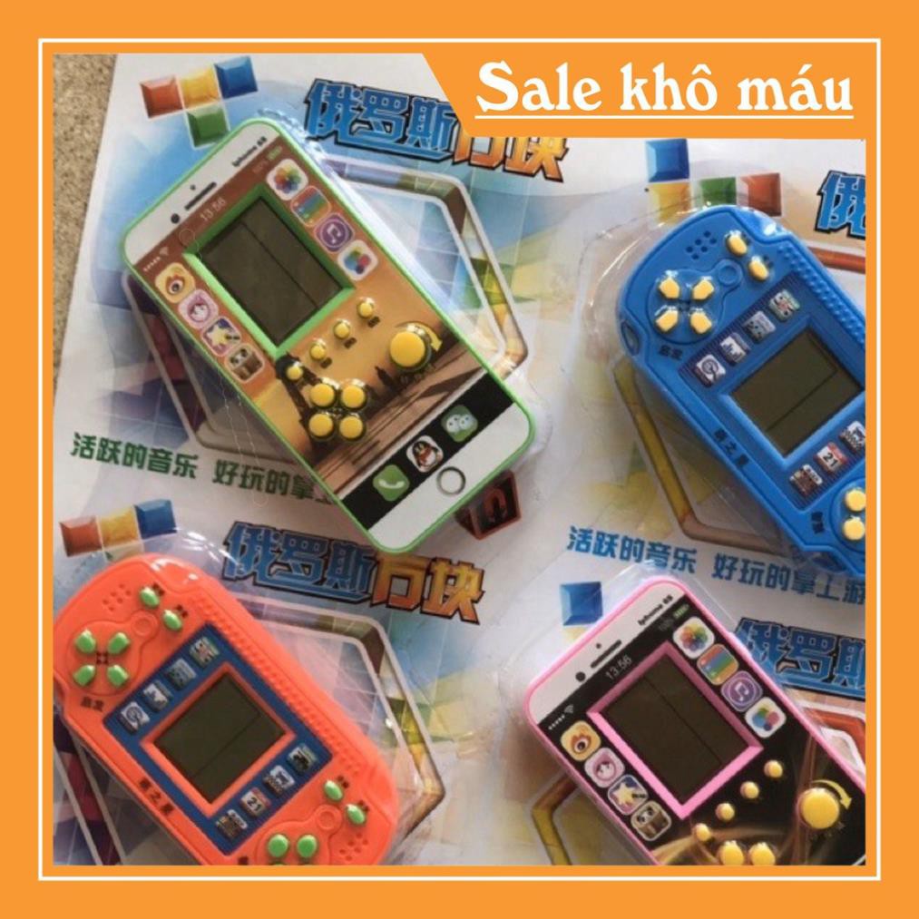 1 chiếc máy điện tử chạy pin cho bé
