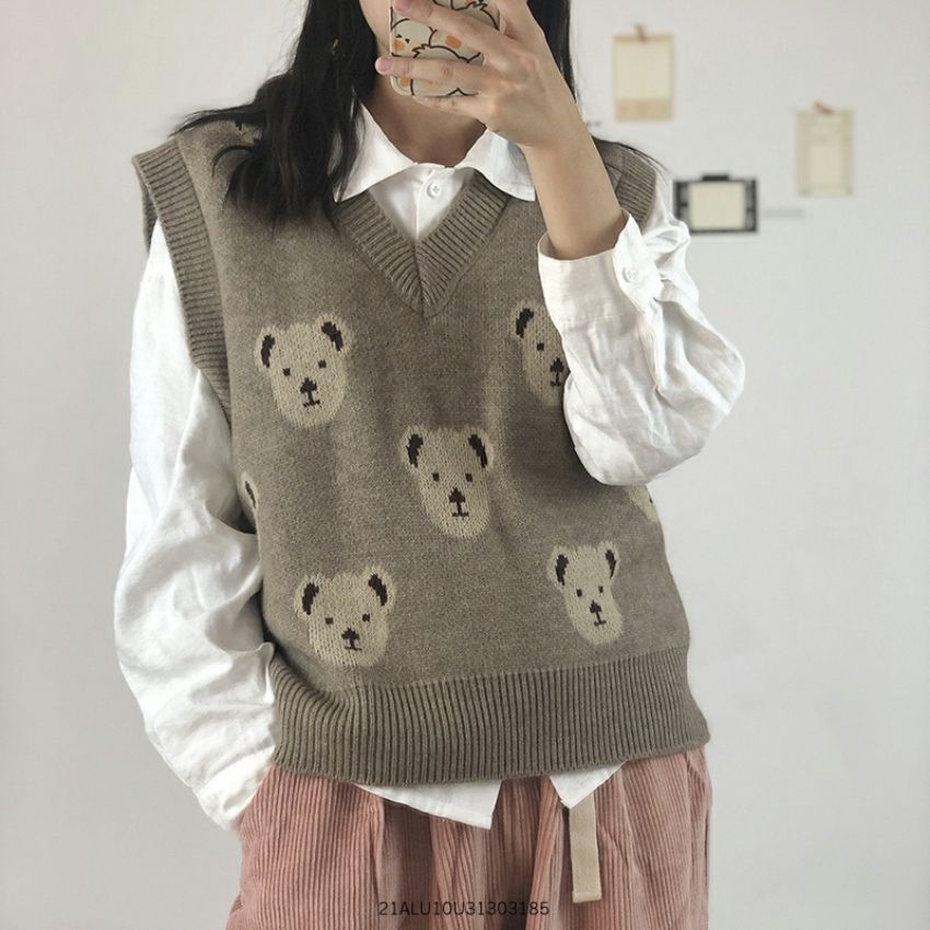 Áo len gile nữ ulzzang hình gấu cardigan phong cách hàn quốc Fmstyle Saigon 21ALU10U31303-21ALU11JM1704 | BigBuy360 - bigbuy360.vn