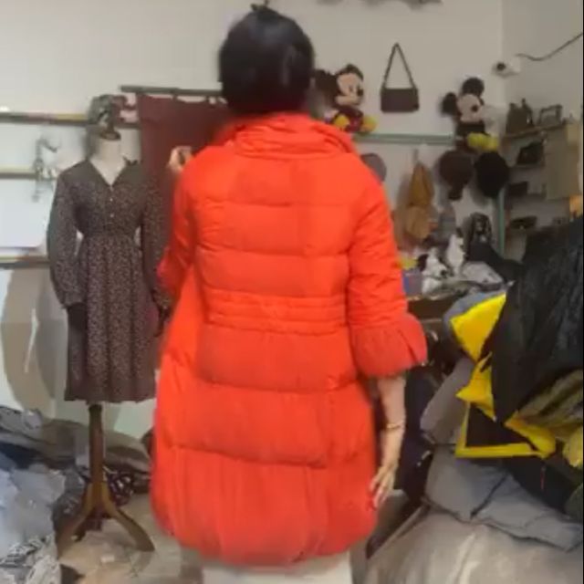 Áo phao hàn màu cam trẻ trung dáng baby dáng váy cực xinh ạ. Sz s