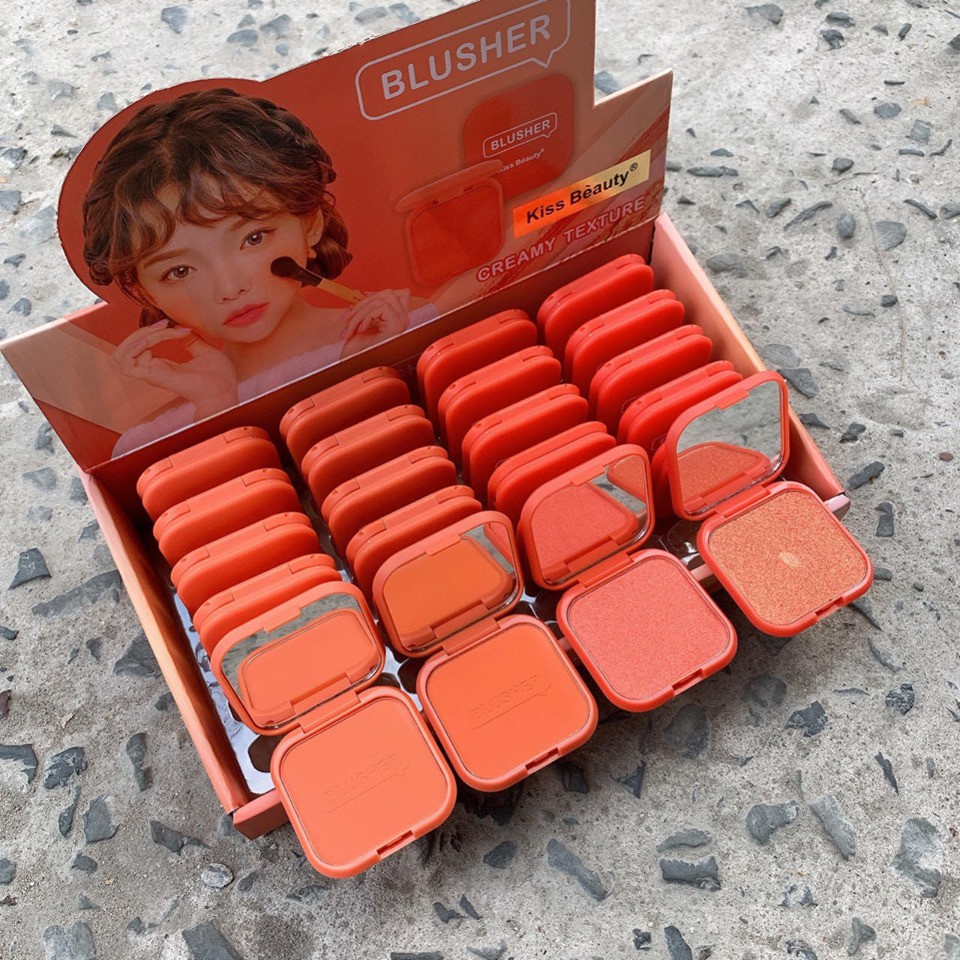 Phấn má hồng Kiss Beauty vuông - Hình tự chụp | BigBuy360 - bigbuy360.vn