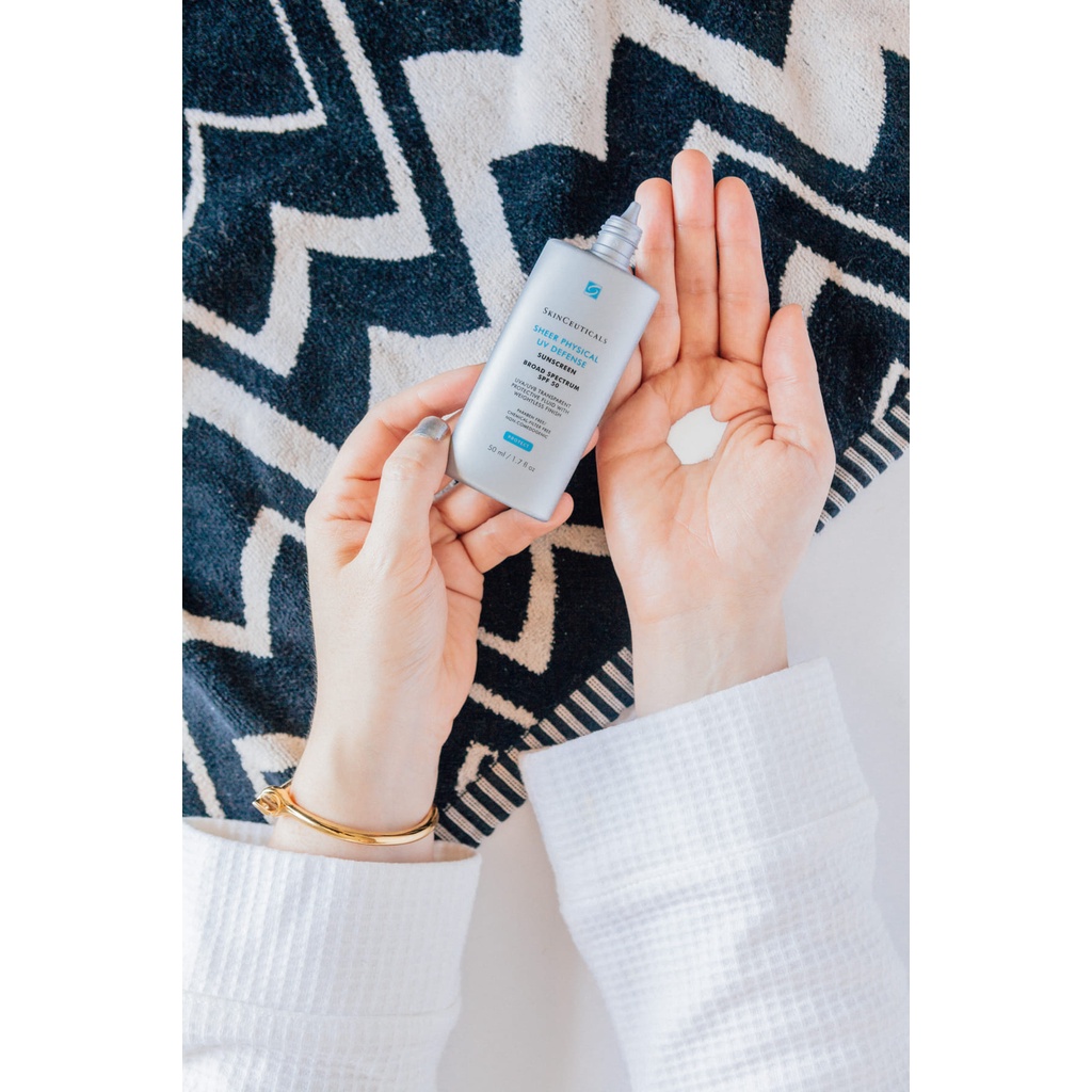 Kem Chống Nắng Mỏng Nhẹ, Không Màu SkinCeuticals Sheer Physical UV Defense Sunscreen Broad Spectrum SPF50