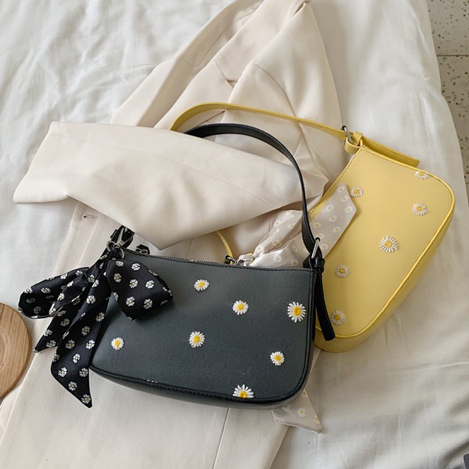 Shoulder &amp; Tote daisy bag baguette bag underarm bag armpit bag  women's bag small square bag 2020 popular new style all-around small shoulder bag cross body method stick bag ins malaysiafashion goodquality soft surface promotion