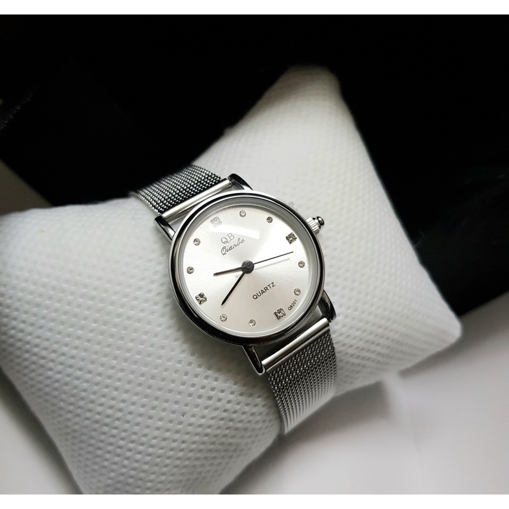 Đồng hồ nữ QB dây lụa mặt kính cong bản mini sang chảnh chính hãng NguyenTien Shop