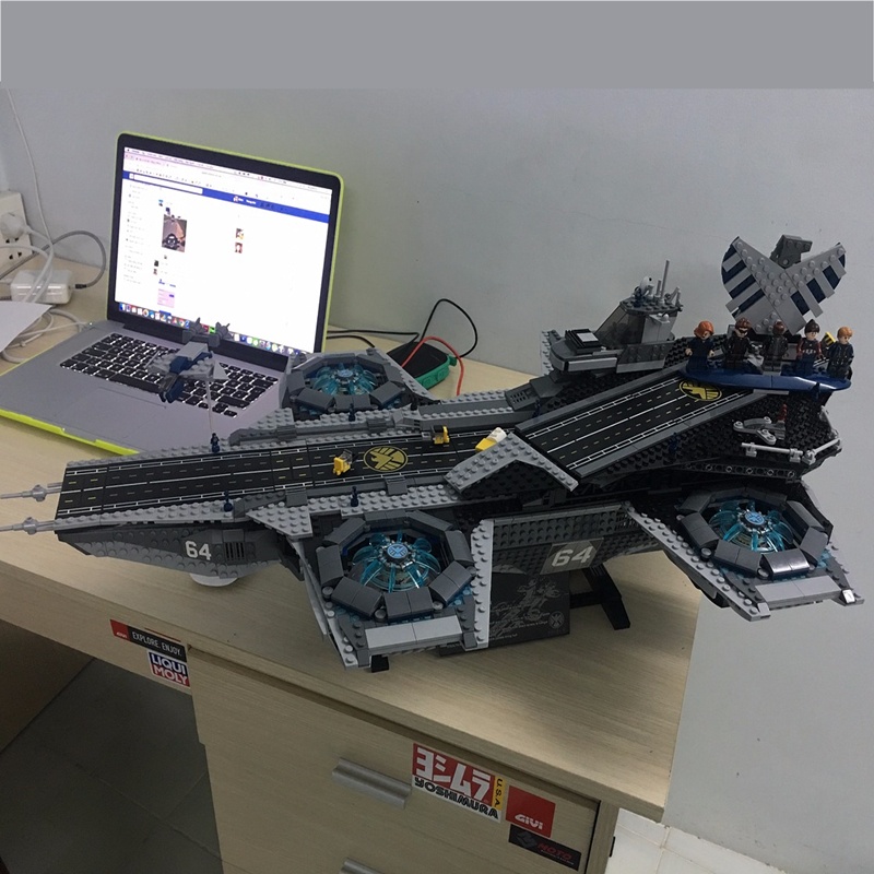 Lego tàu sân bay khổng lồ cỡ lớn giá rẻ, Bộ tàu sân bay lego trạm vũ trụ chiến đấu hơn 3000 chi tiết