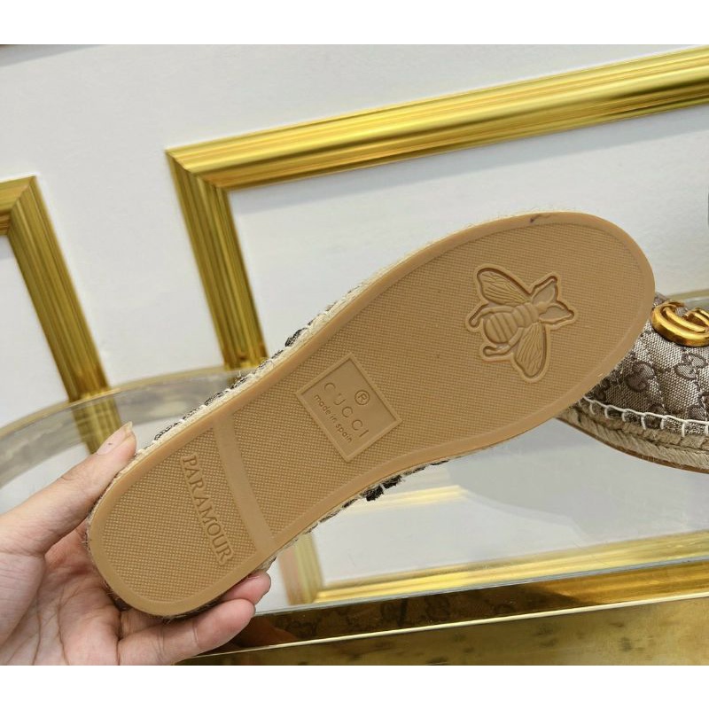 Giày Slip on Guccii GC vải các màu khuy và trơn hàng đẹp hot mix màu trắng xanh nâu bò