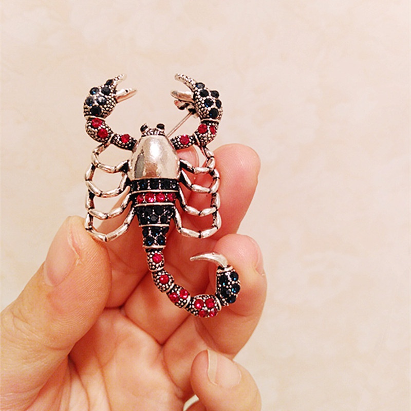 Ghim cài áo hình động vật dễ thương cho bé