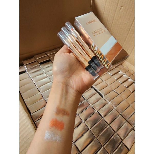 Phấn Mắt Bắt Sáng Dạng Thỏi 2 Đầu Làm Sáng