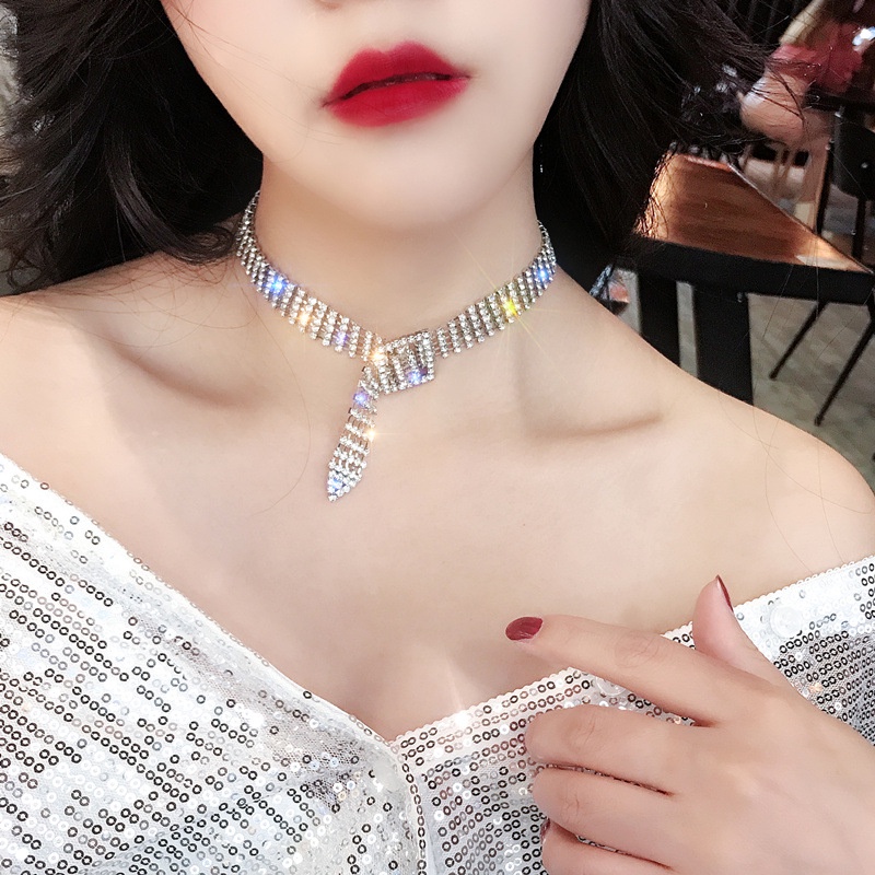 Vòng cổ choker nữ đính đá có nút thắt điều chỉnh kích thước
