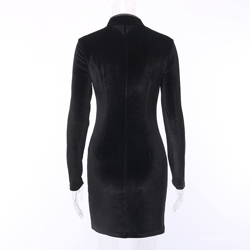 Đầm nhung tay dài xẻ tà phong cách vintage