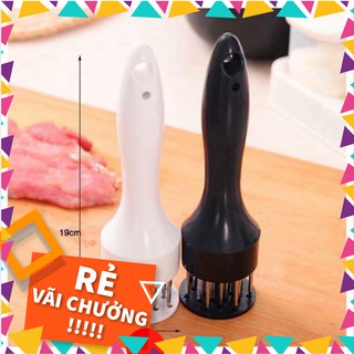 Dụng cụ xăm thịt tiện lợi
