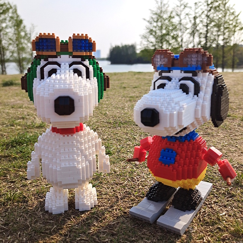 Đồ chơi lắp ráp Chú chó Snoopy