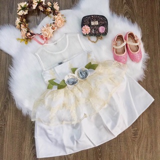 Đầm công chúa bé gái trắng kết hoa
