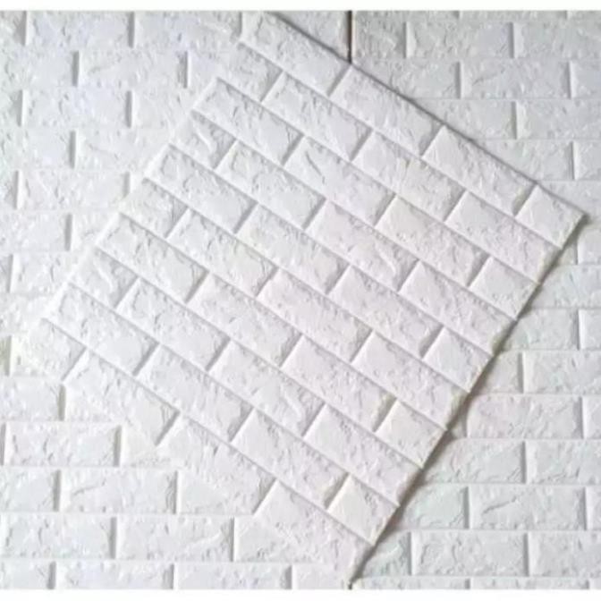 Xốp dán tường 3D giả gạch vân bóng kích thước 70x77cm dày 4mm màu trắng