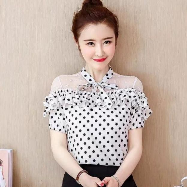 Áo chấm bi buộ nơ