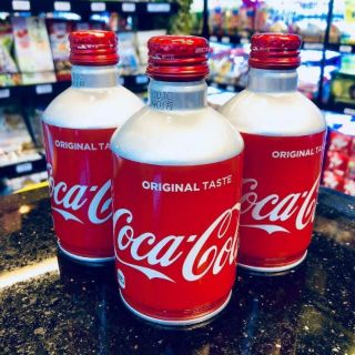 COMBO 6 Chai Cocacola chai nắp  vặn 300ml nội địa Nhật bản