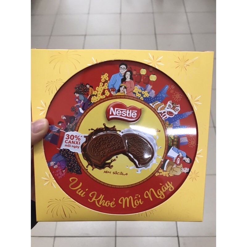 BÁNH QUY KẸP KEM sua NESTLE HỘP THIẾC 372G | BigBuy360 - bigbuy360.vn