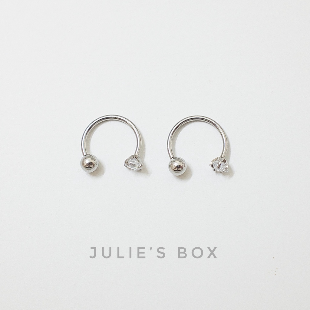 Khuyên Tai Titan Unisex Nam Nữ Chữ U Màu Bạc 1 Đá 1 Bi Không Gỉ Sét Không Ngứa Bông Tai Julies Box 66