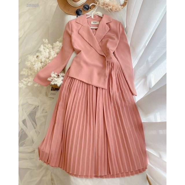 ĐẦM CỔ VEST TAY DÀI CHÂN XẾP LY