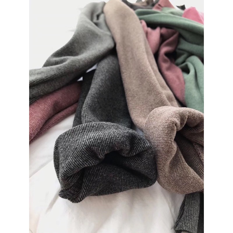 Áo giữ nhiệt MOTIE túi zip siêu hot | BigBuy360 - bigbuy360.vn