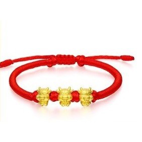 [Quà tặng] Vòng tay chỉ đỏ trâu vàng rước lộc may mắn | BigBuy360 - bigbuy360.vn