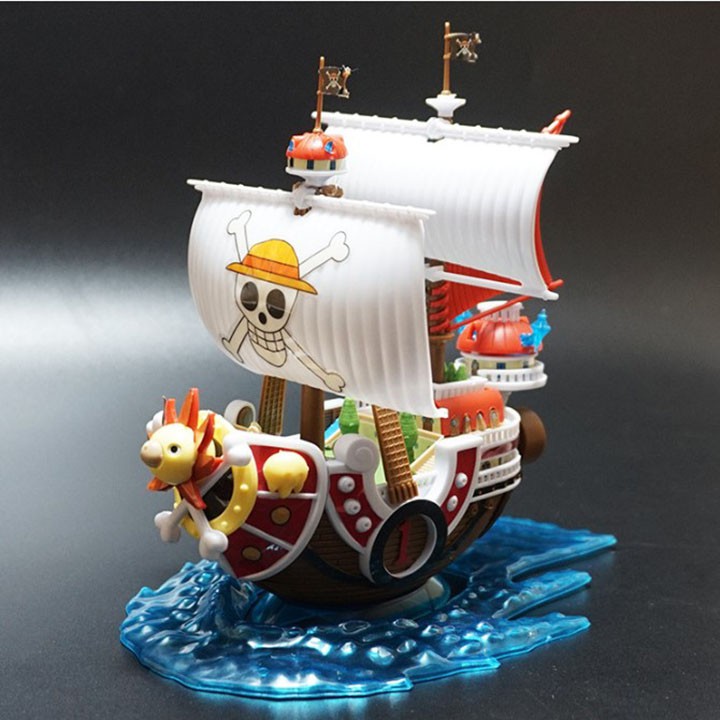 Mô Hình Tàu Thousand Sunny Của Băng Mũ Rơm One Piece Chất Liệu Nhựa PVC Cao Cấp Bền Đẹp Kích Thước 13x13x9cm