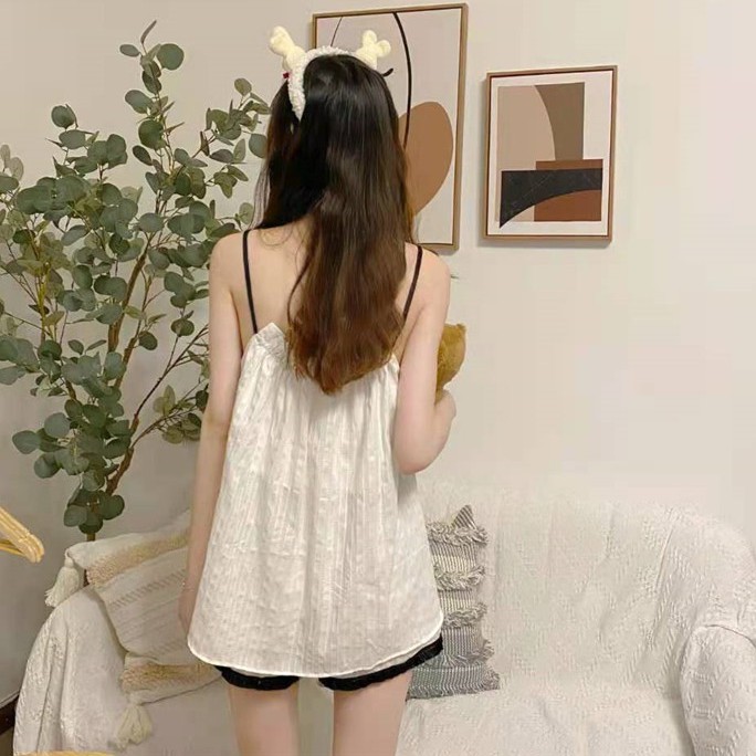 Xiaozhainv Bộ đồ mặc nhà áo hai dây + quần short màu trắng viền đen đơn giản xinh xắn thoải mái cho nữ | BigBuy360 - bigbuy360.vn
