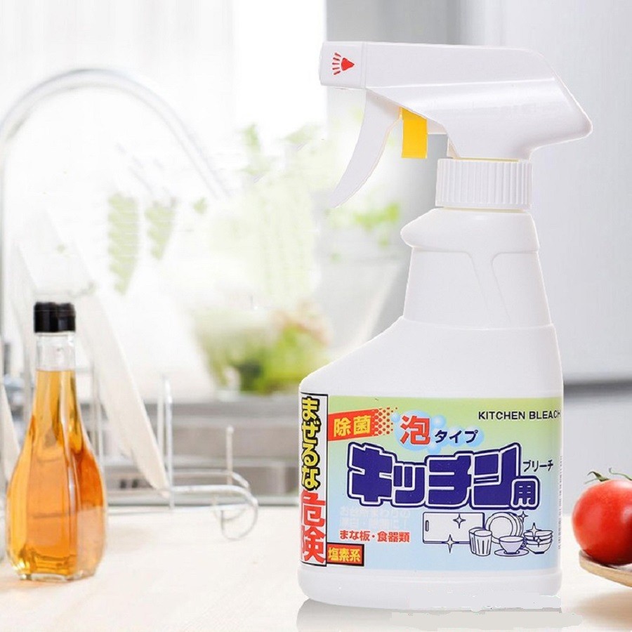 Chai xịt tẩy rửa đồ dùng nhà bếp 300ml Rocket - Xách tay Nhật Bản