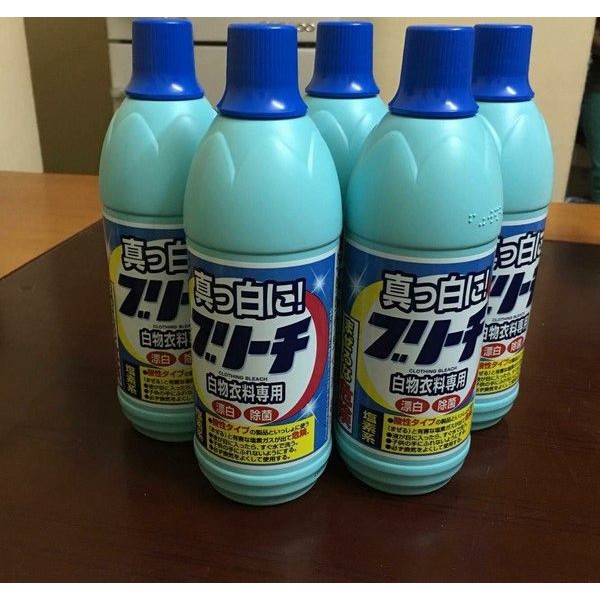 Nước tẩy quần áo 600ml Rocket hàng Nhật