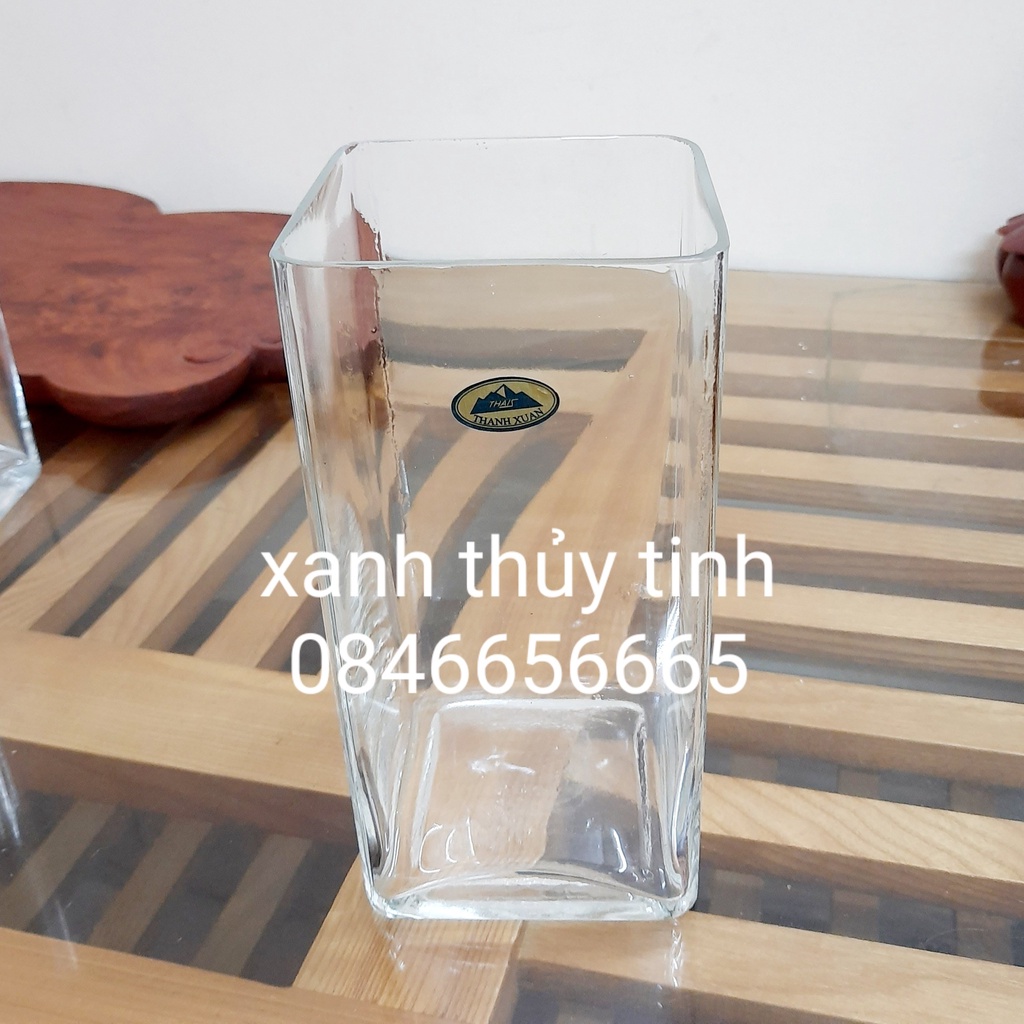 Bình thủy tinh trang trí, cắm hoa trụ vuông 20cm