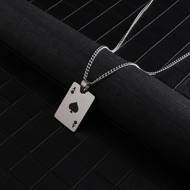 Vòng cổ Thép Titan Mặt Thẻ Bài poker Trái Tim Thời Trang Unisex